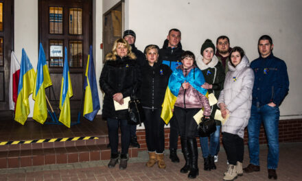 Ostrzeszowianie oddali hołd walczącej Ukrainie