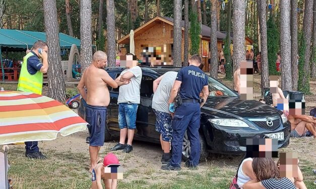 Kobyla Góra: Pijany kierowca mazdy wjechał na plażę!