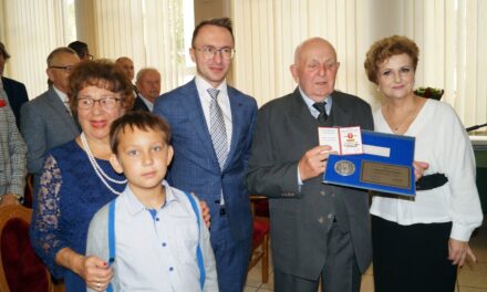 Medal „Za Zasługi dla Miasta i Gminy Ostrzeszów” dla Janusza Paprzyckiego