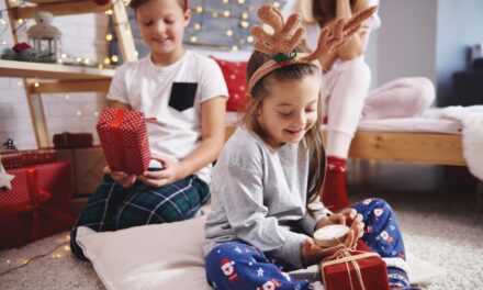 10 pomysłów na niedrogie upominki świąteczne dla dzieci – zainspiruj się!