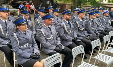 Ostrzeszowscy policjanci świętowali FILM