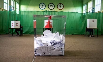 Wybory 2023 w powiecie ostrzeszowskim. Rekordowa frekwencja i zwycięstwo PiS