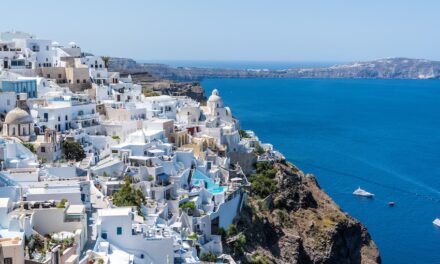 Jak przygotować się na wakacje w Grecji?