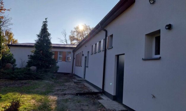 Kolejna świetlica wiejska wypiękniała dzięki dofinansowaniu z Urzędu Marszałkowskiego Województwa Wielkopolskiego