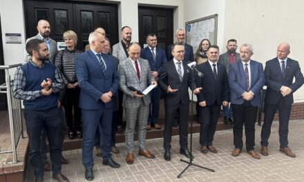 „Samorządowcy dla Powiatu Ostrzeszowskiego” ujawnili program i kandydatów