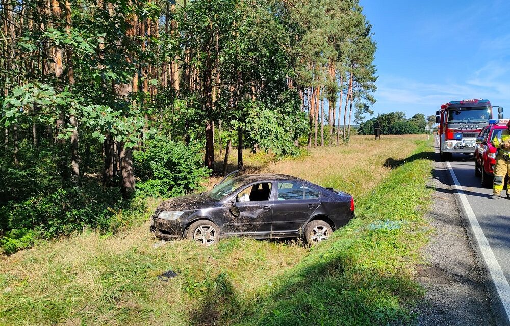 Dachowanie w Turzu. Jedna osoba trafiła do szpitala